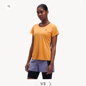 NWT On Running Women's Performance T shirt